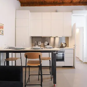 Navigli Exclusive Apartamento